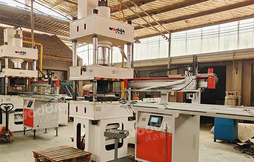 200噸不銹鋼餐盤(pán)拉伸油壓機(jī)